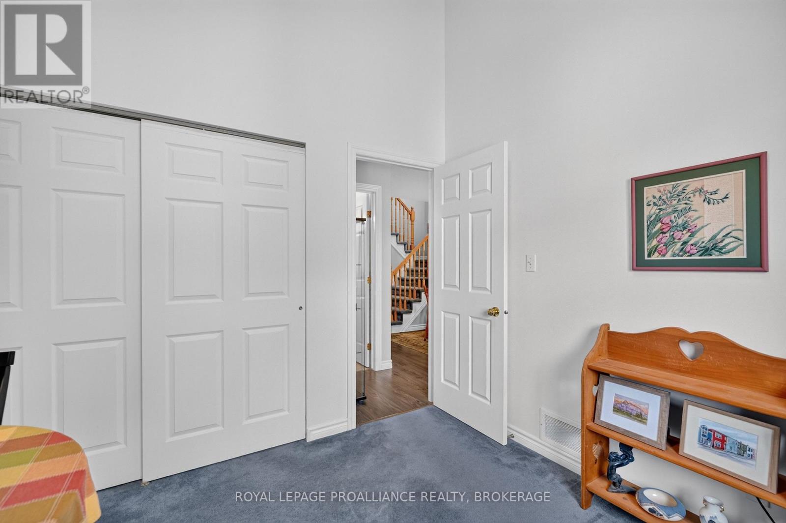 733 Shires Way, Kingston, Ontario  K7M 8X9 - Photo 10 - X13785516