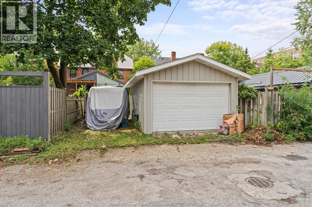 786 Monmouth, Windsor, Ontario  N8Y 3L2 - Photo 31 - 26022375