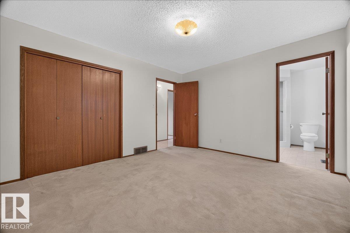 2907 49 ST NW photo 34