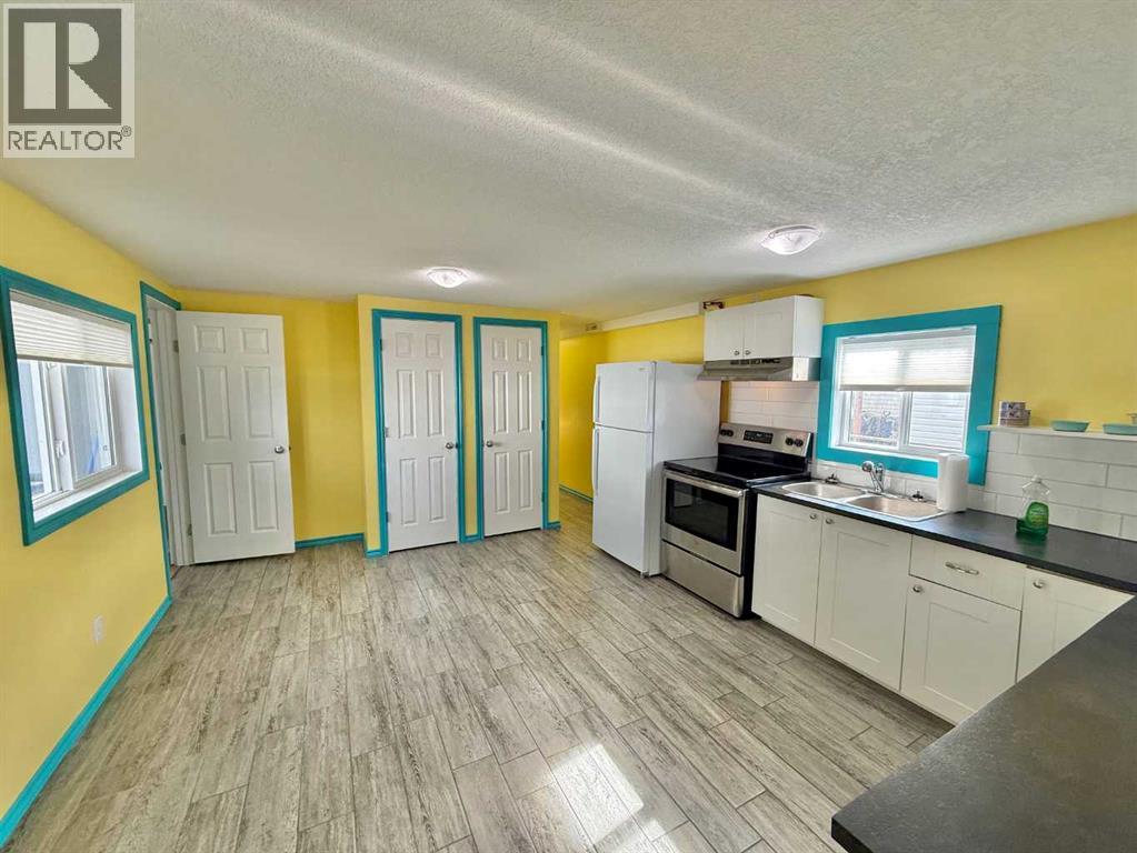 239, 133 Jarvis Street, Hinton, Alberta  T7V 1R7 - Photo 5 - A2344450