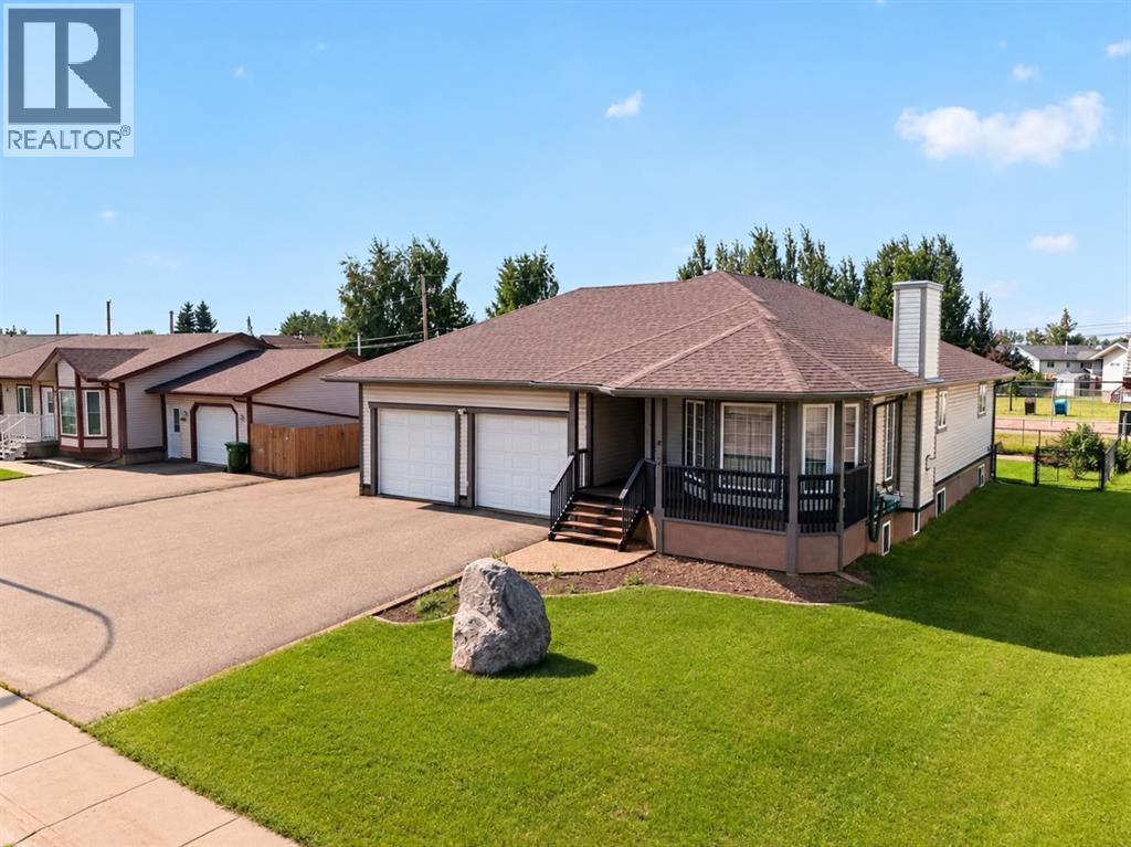 9814 108 Street, La Crete, Alberta  T0H 2H0 - Photo 1 - A2337642