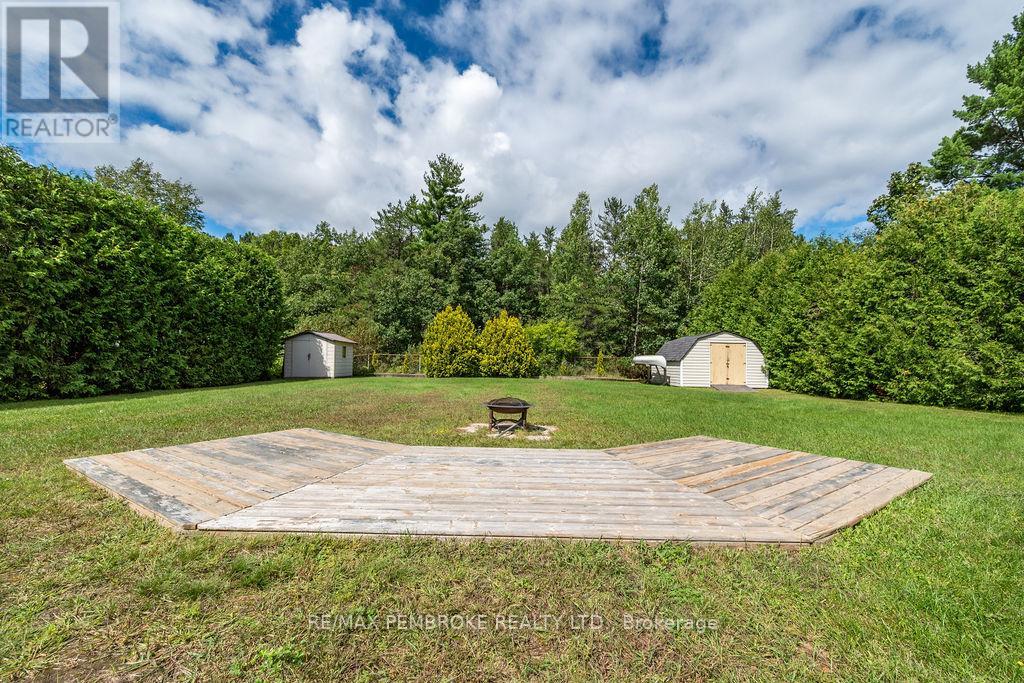 13 Sunset Crescent, Petawawa, Ontario K8H 2L8 - Photo 35 - X13785512