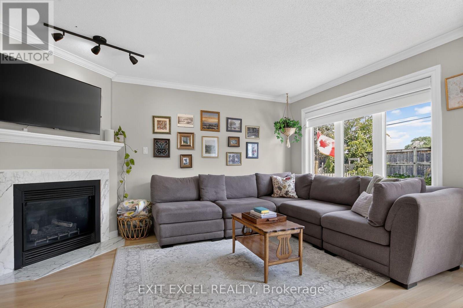 89 Forestglade Crescent, Ottawa, Ontario K1G 6A6 - Photo 7 - X13785584