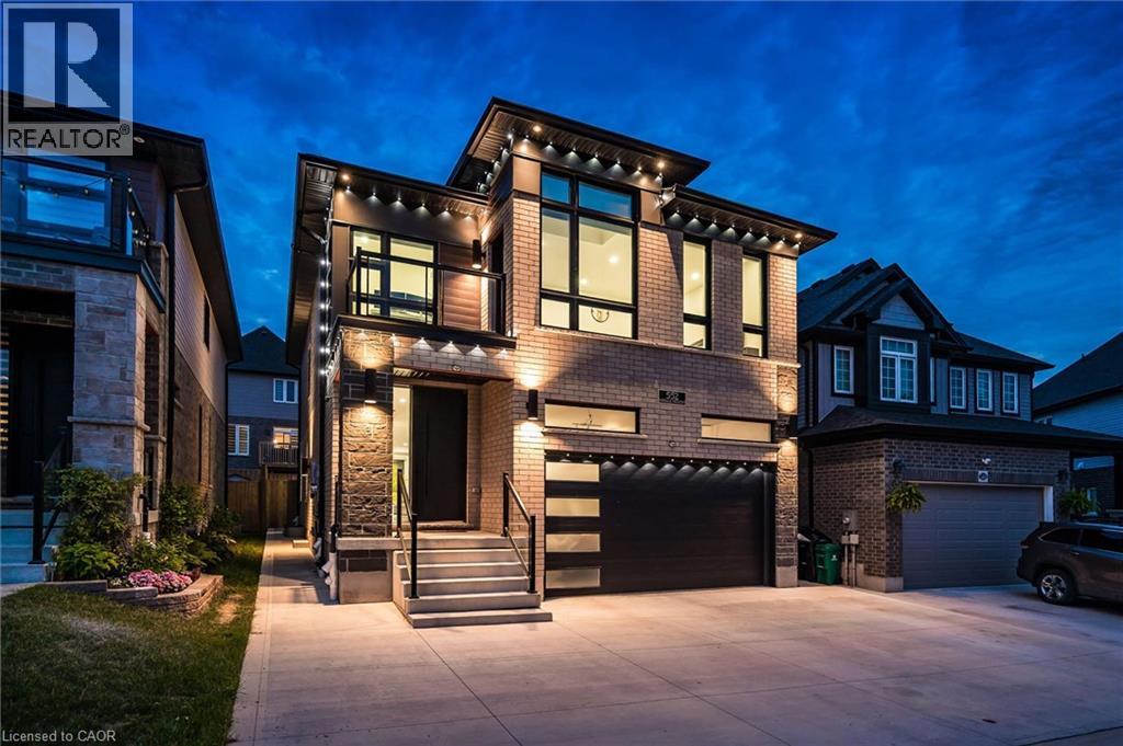 552 Nathalie Crescent, Kitchener, Ontario  N2E 0H9 - Photo 4 - 40863351