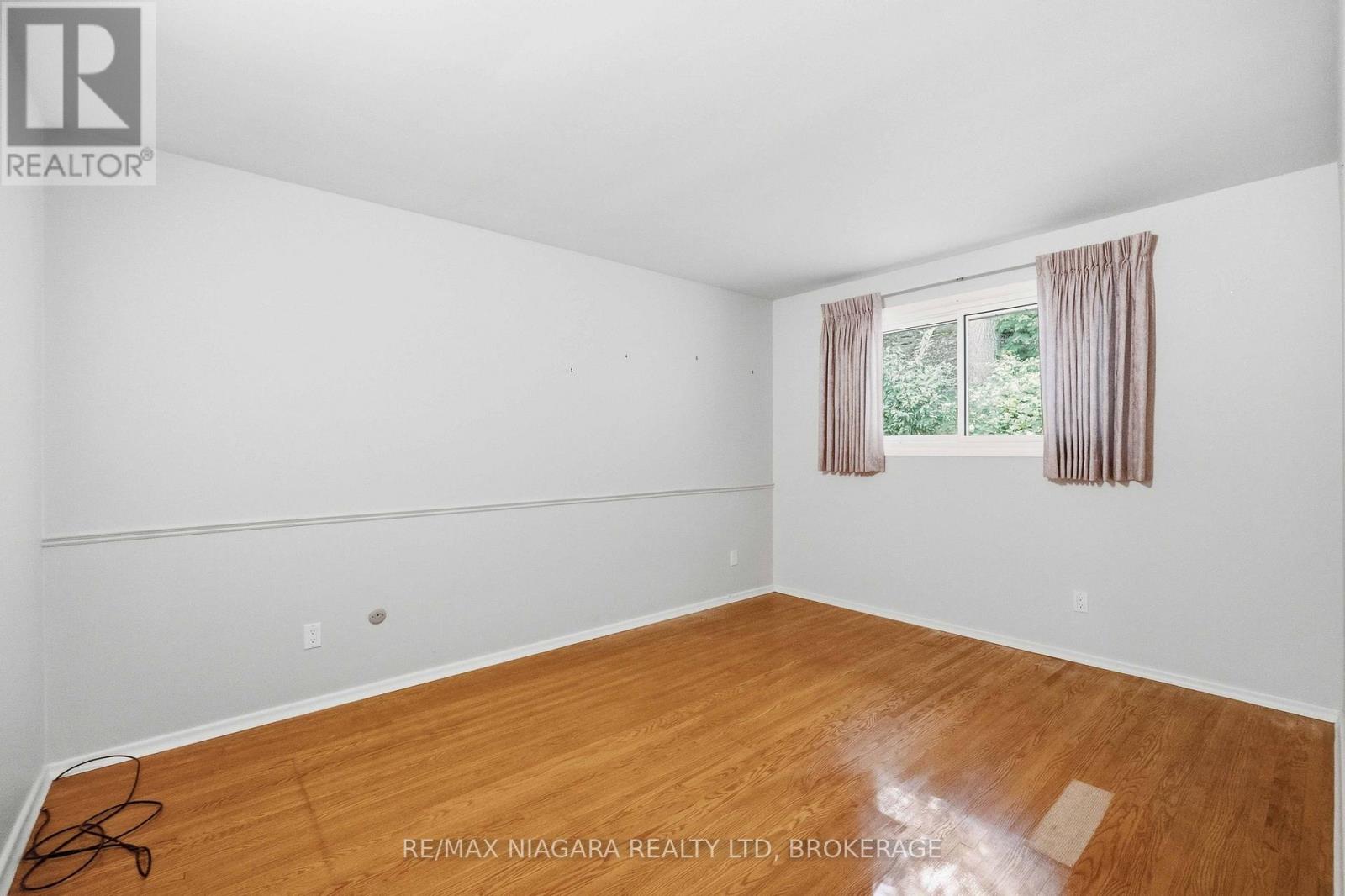 150 Woodside Drive, St. Catharines, Ontario  L2T 1X2 - Photo 15 - X13785436
