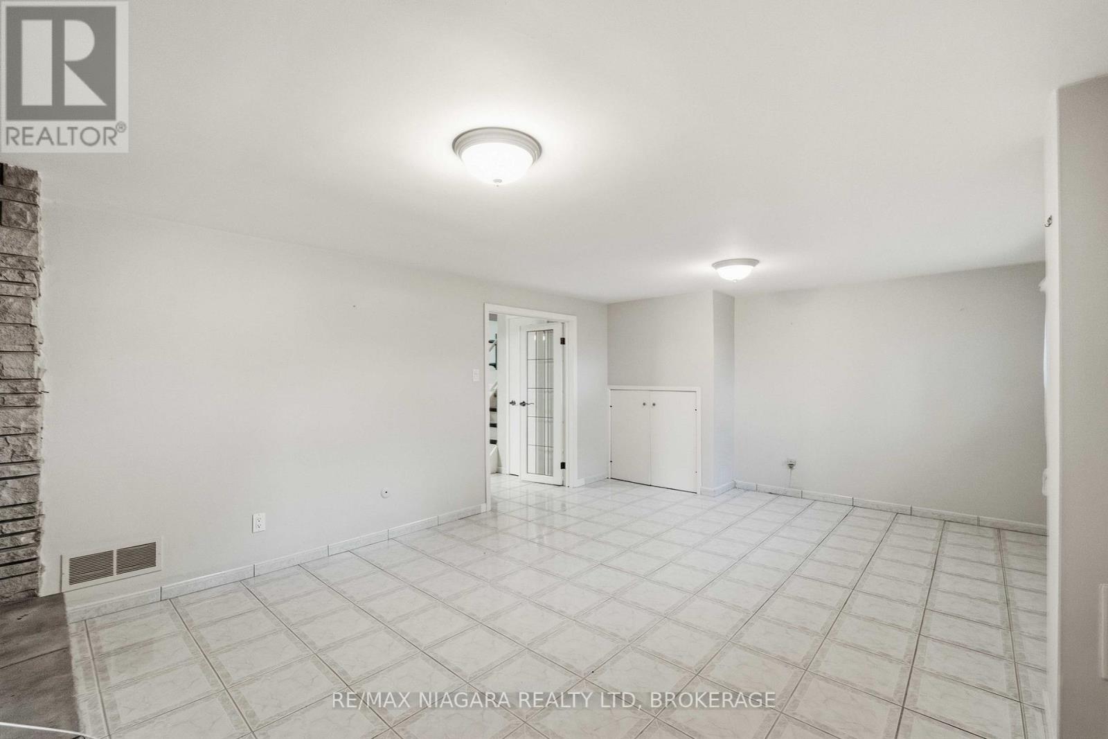150 Woodside Drive, St. Catharines, Ontario  L2T 1X2 - Photo 22 - X13785436