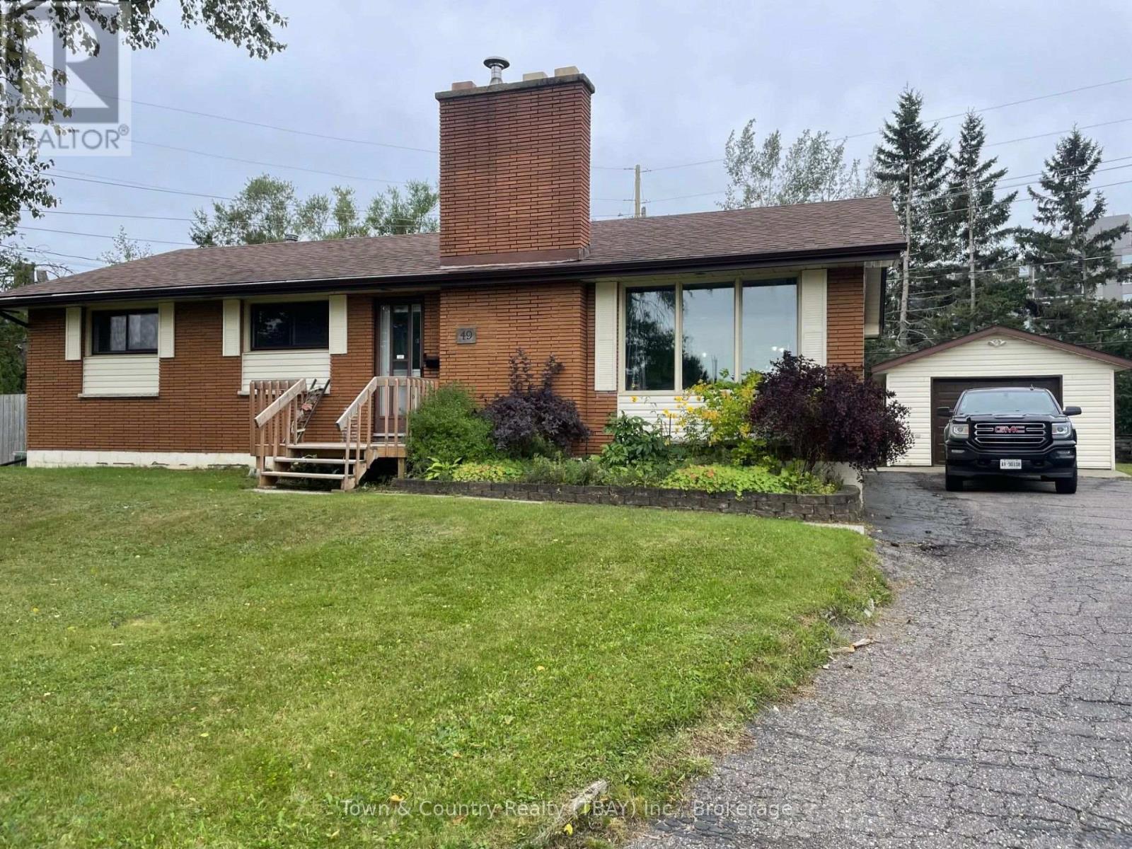 49 Melon Street, Thunder Bay, Ontario  P7A 6H8 - Photo 1 - X13785442