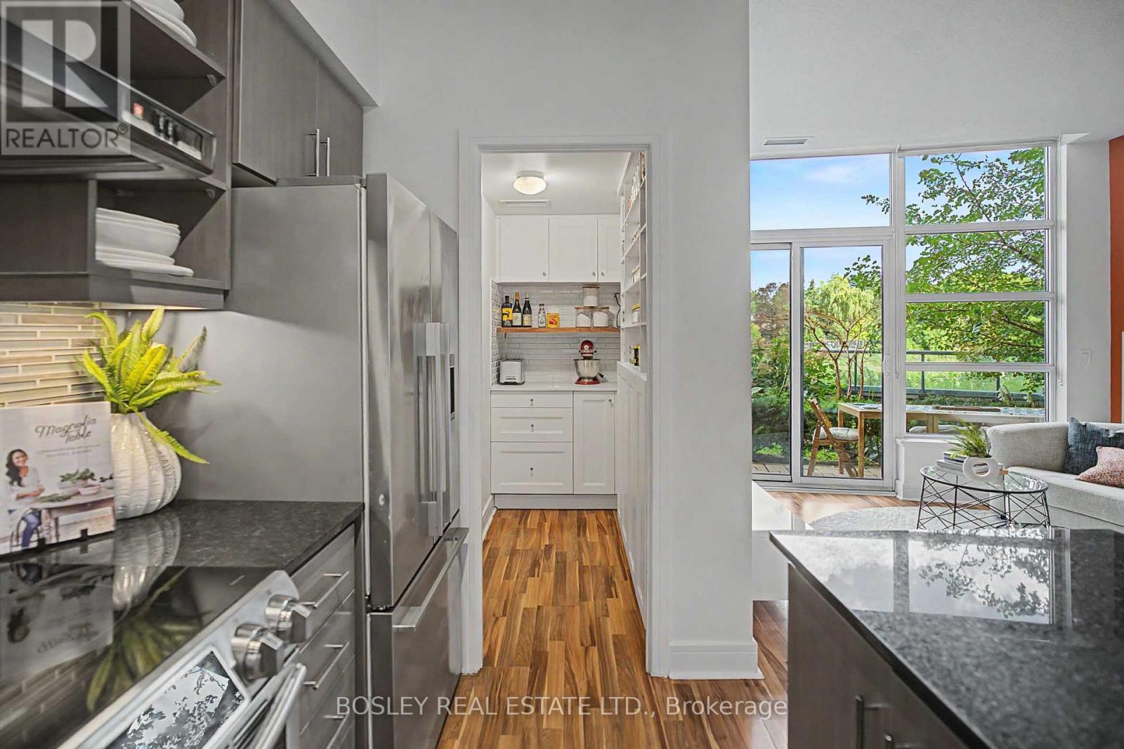 125 - 35 Brian Peck Crescent, Toronto, Ontario  M4G 0A5 - Photo 7 - C13785492