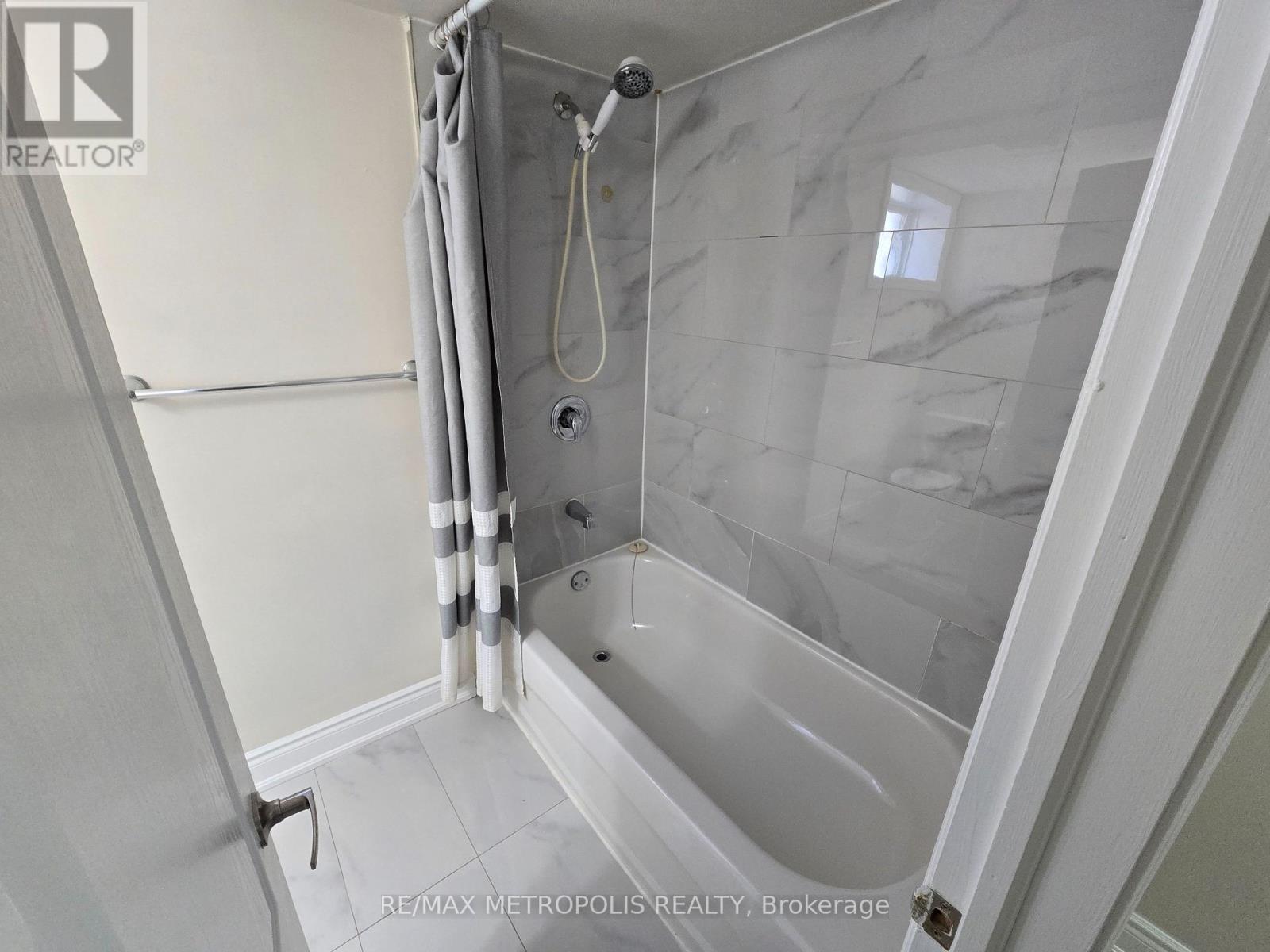 Bsmt - 238 Toronto Avenue, Oshawa, Ontario L1H 3C1 - Photo 12 - E13785482