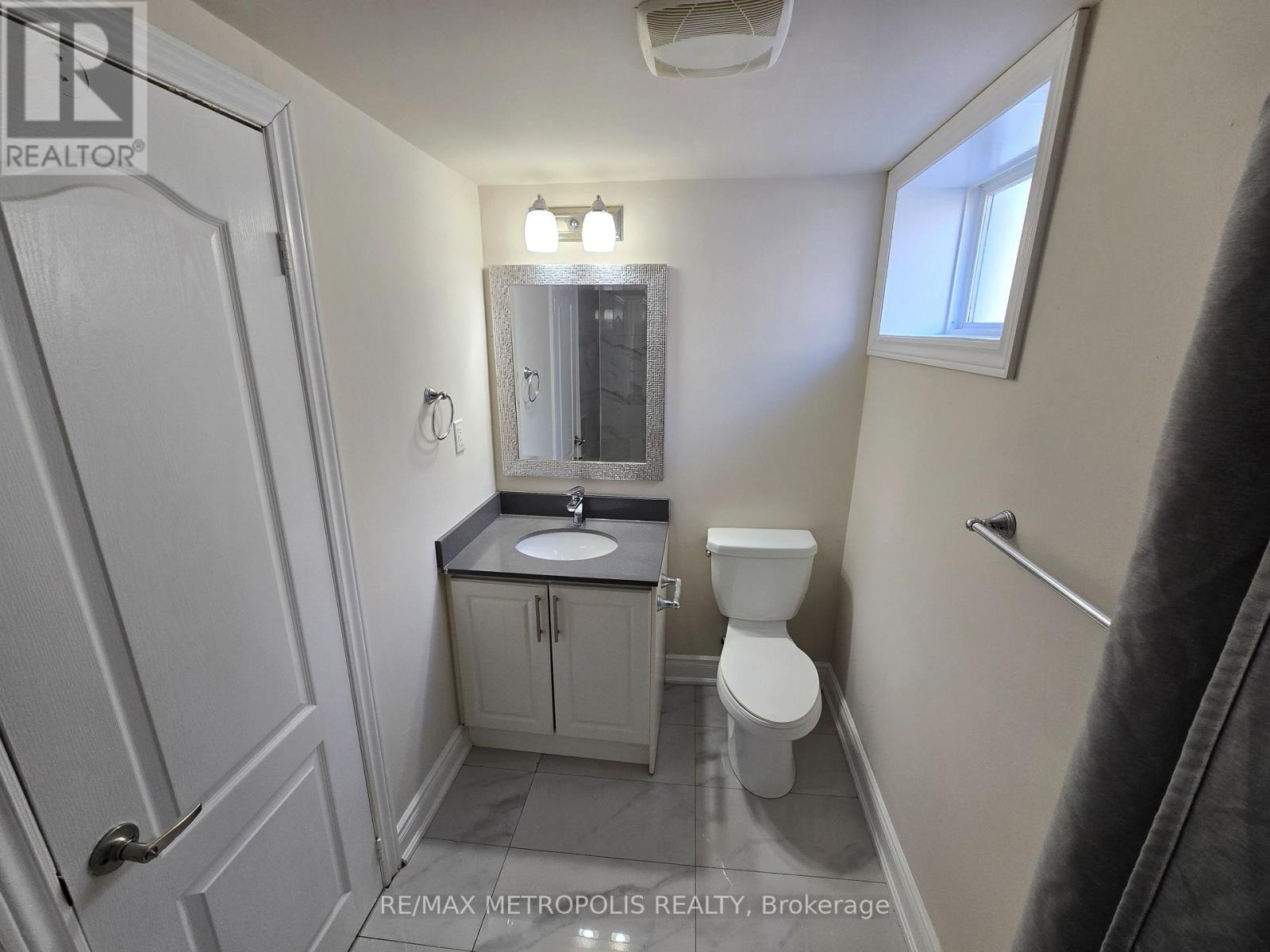 Bsmt - 238 Toronto Avenue, Oshawa, Ontario L1H 3C1 - Photo 13 - E13785482
