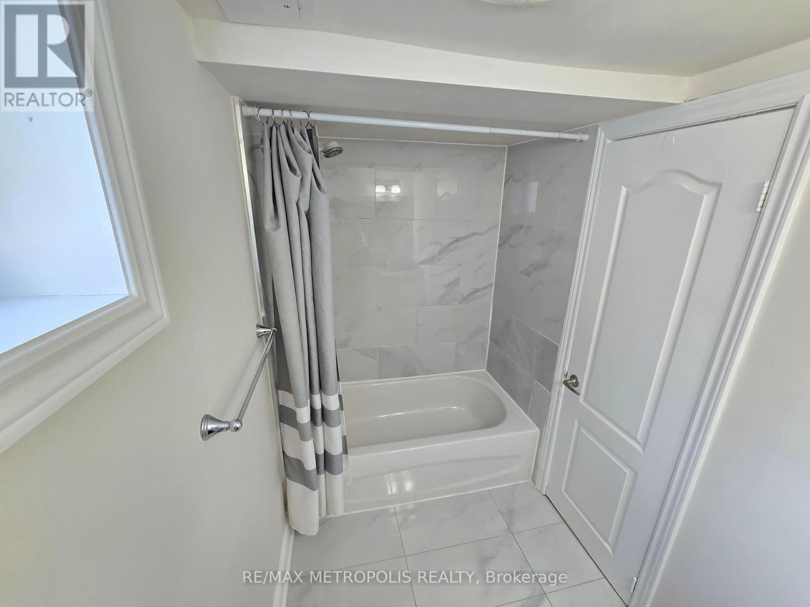 Bsmt - 238 Toronto Avenue, Oshawa, Ontario L1H 3C1 - Photo 14 - E13785482