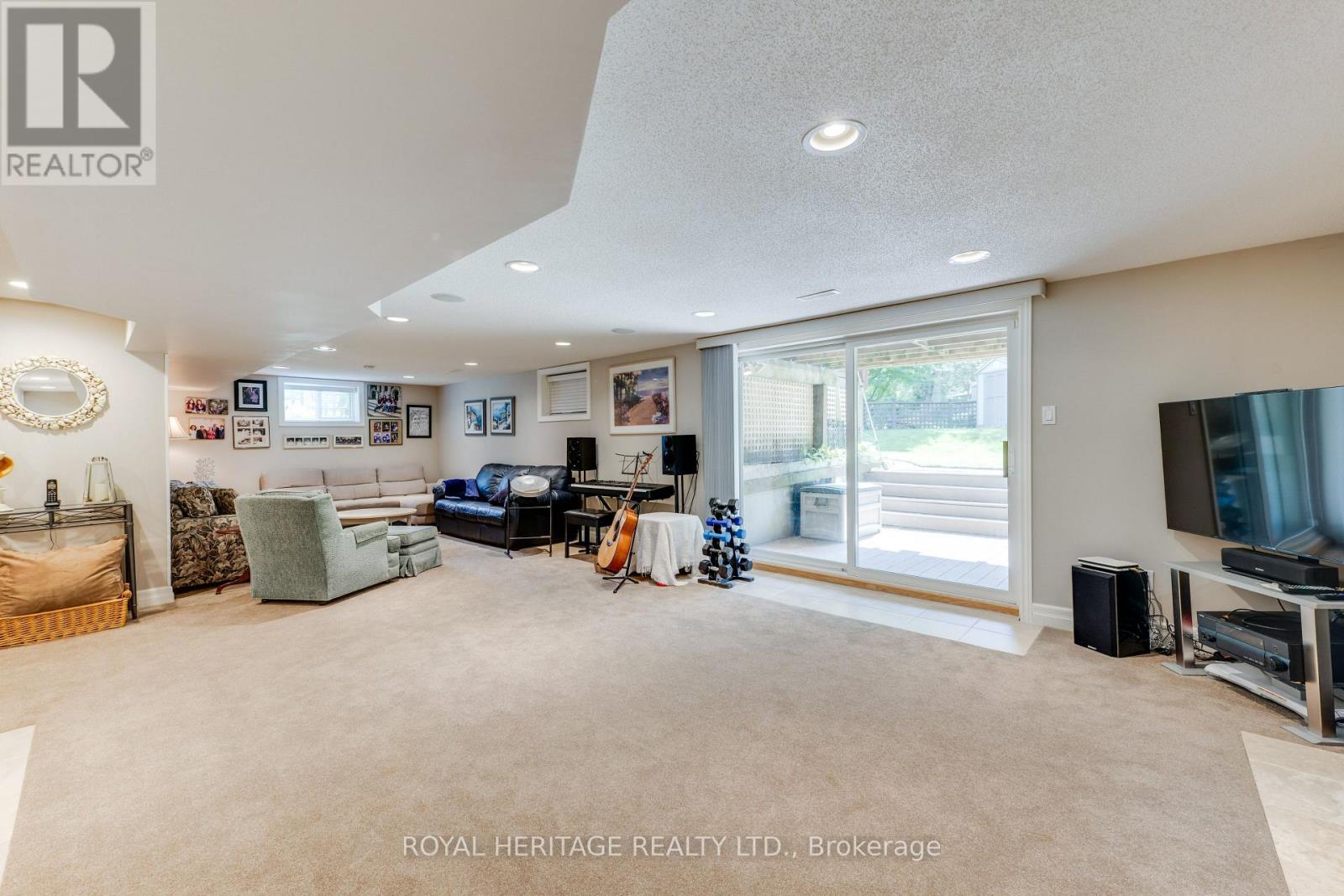 8 Chantrey Court, Toronto, Ontario  M1E 4V3 - Photo 33 - E13785504