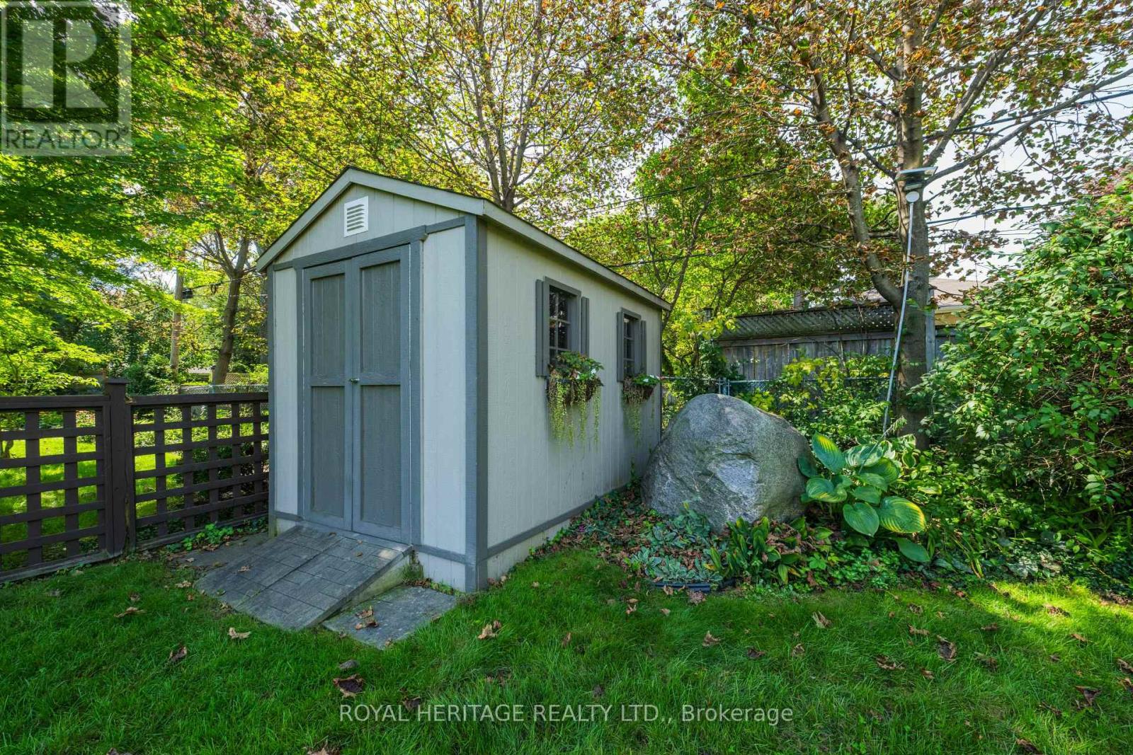 8 Chantrey Court, Toronto, Ontario  M1E 4V3 - Photo 40 - E13785504