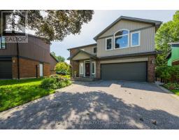 8 CHANTREY COURT, Toronto, Ontario