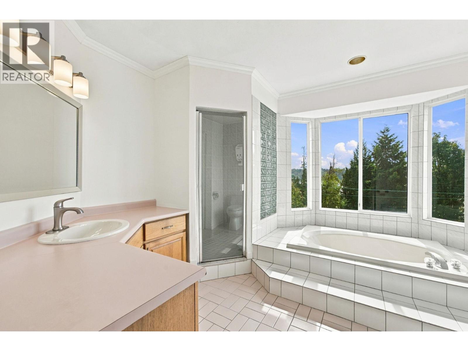 3950 Sparrow Lane, North Vancouver, British Columbia  V7G 2M8 - Photo 19 - R3165513