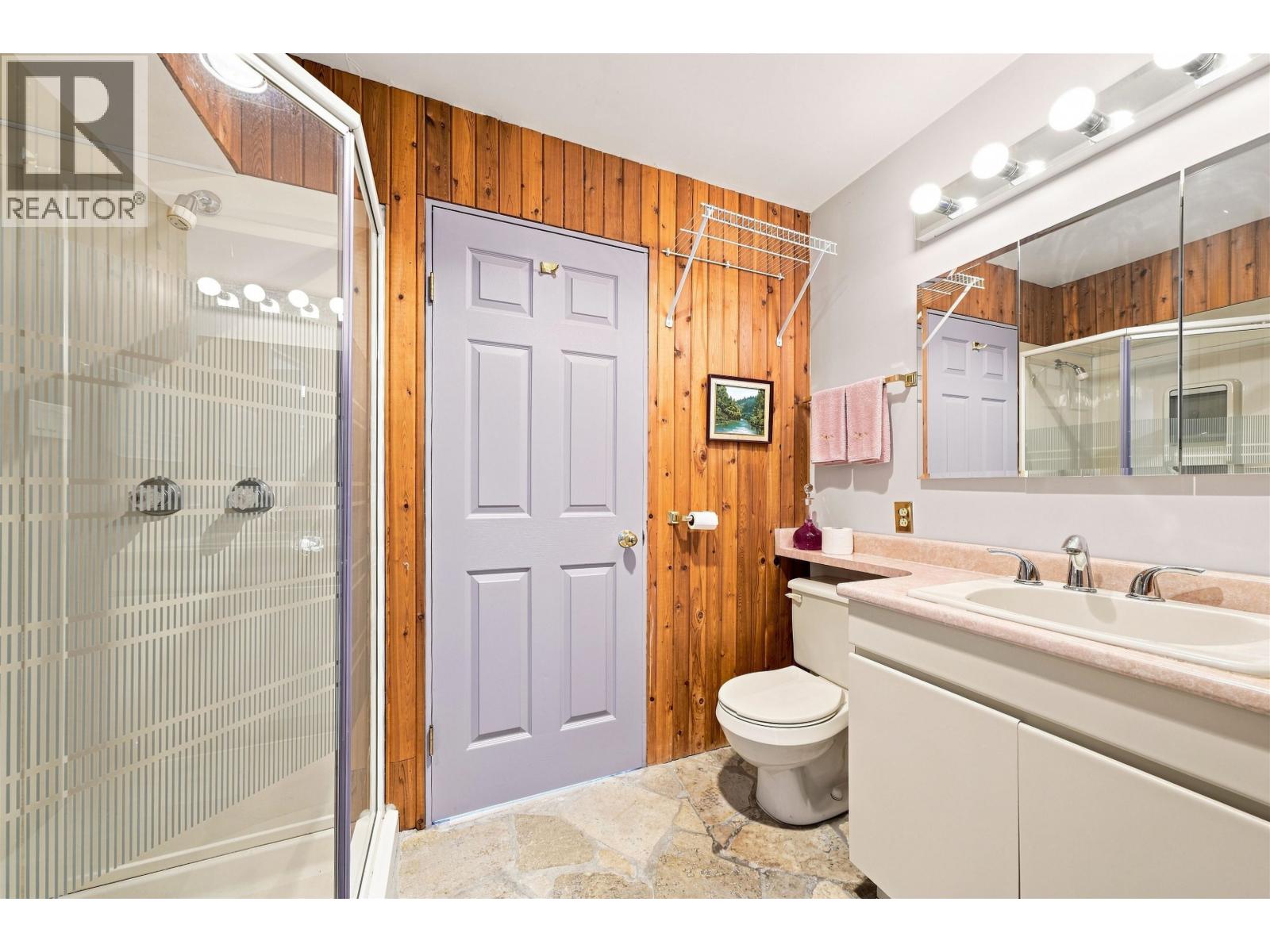 2161 Floralynn Crescent, North Vancouver, British Columbia  V7J 2W3 - Photo 16 - R3165518