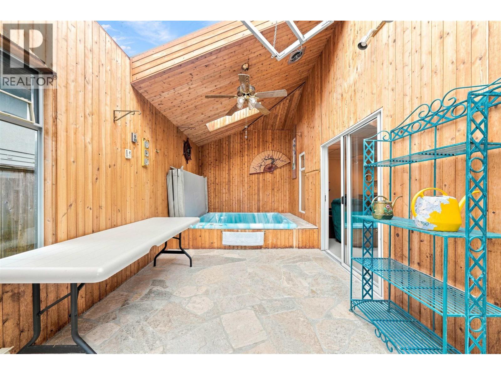 2161 Floralynn Crescent, North Vancouver, British Columbia  V7J 2W3 - Photo 17 - R3165518