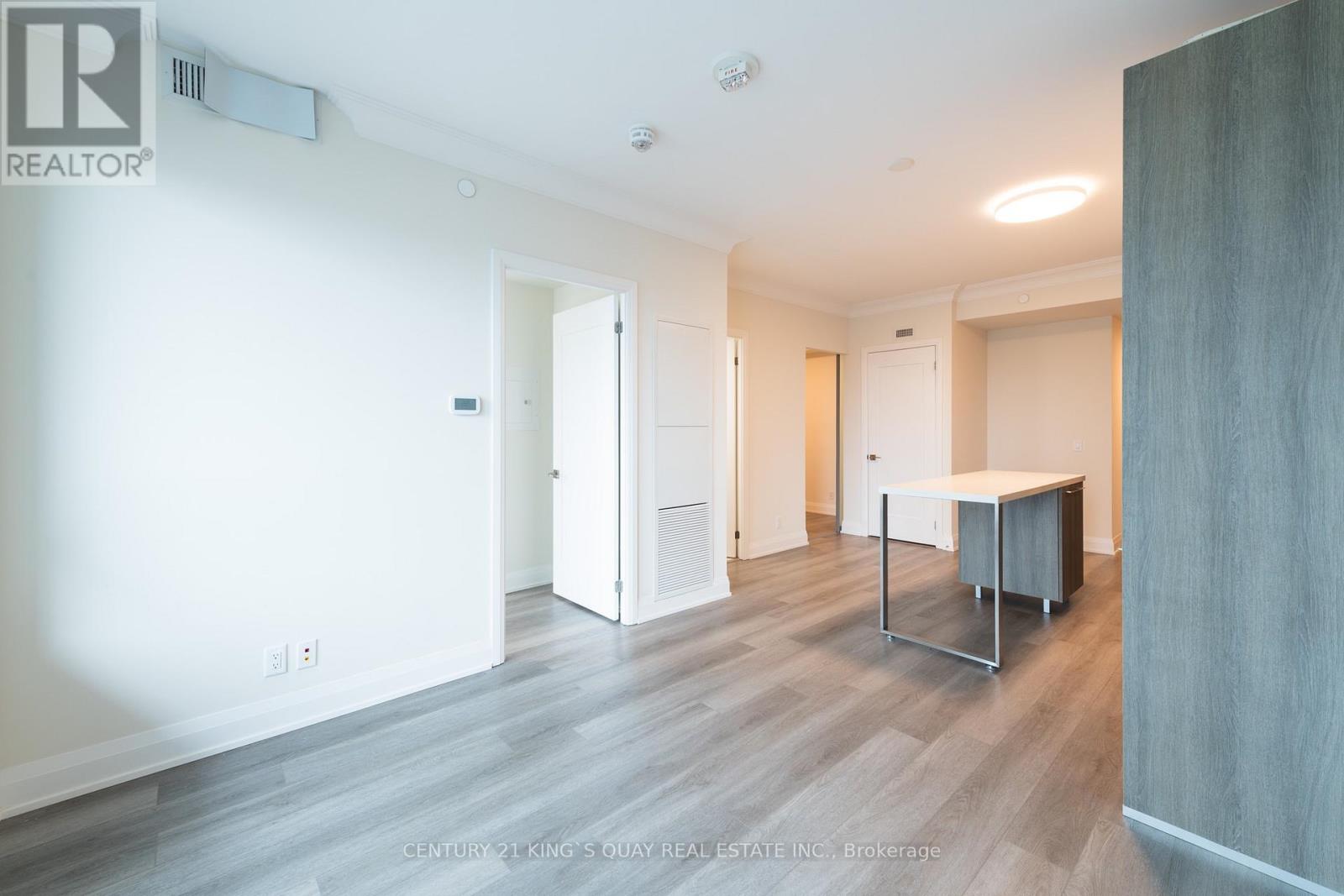 1702 - 18 Water Walk Drive, Markham, Ontario  L3R 6L5 - Photo 10 - N13785488