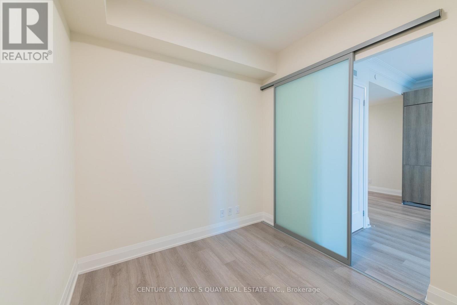 1702 - 18 Water Walk Drive, Markham, Ontario  L3R 6L5 - Photo 22 - N13785488