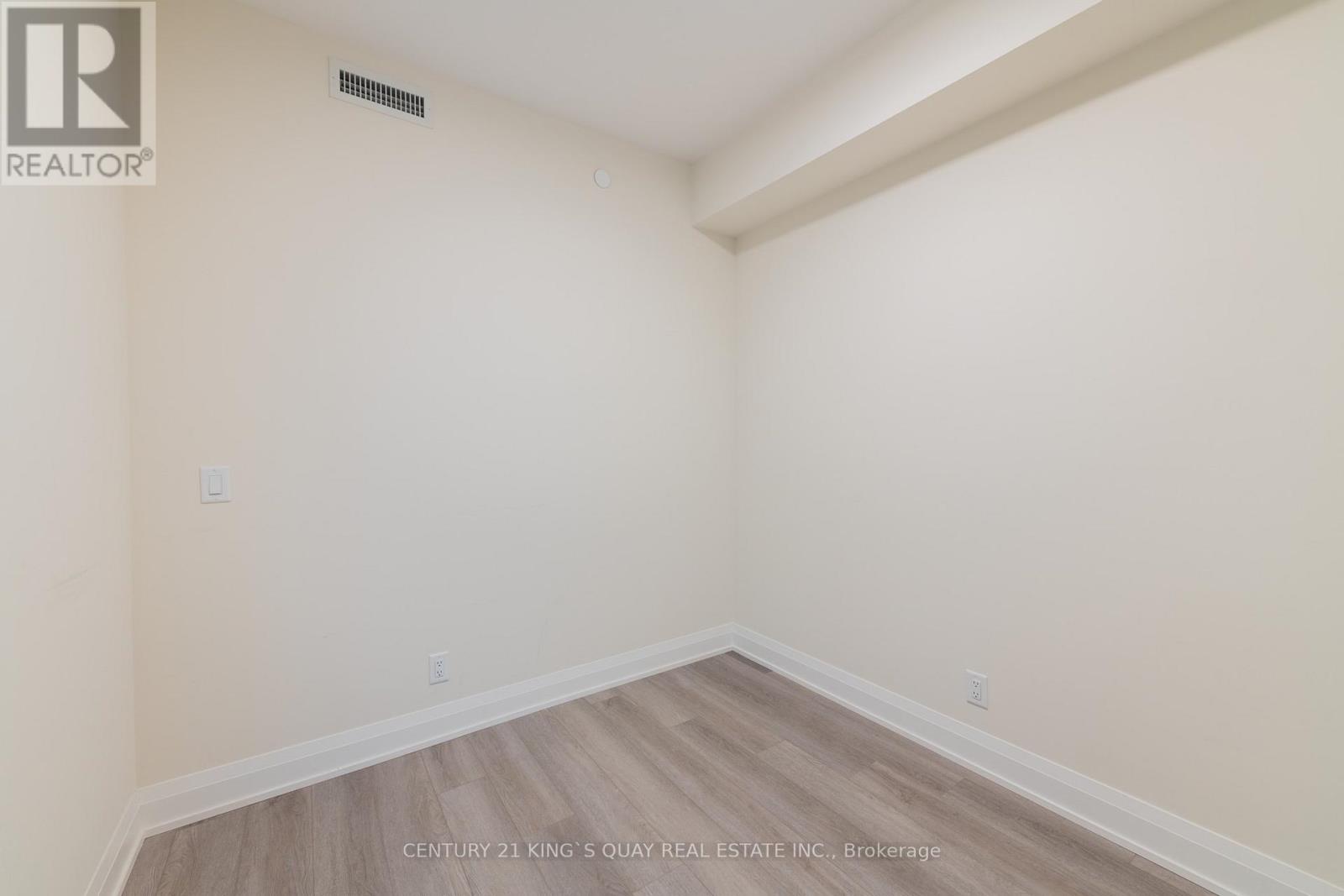 1702 - 18 Water Walk Drive, Markham, Ontario  L3R 6L5 - Photo 23 - N13785488