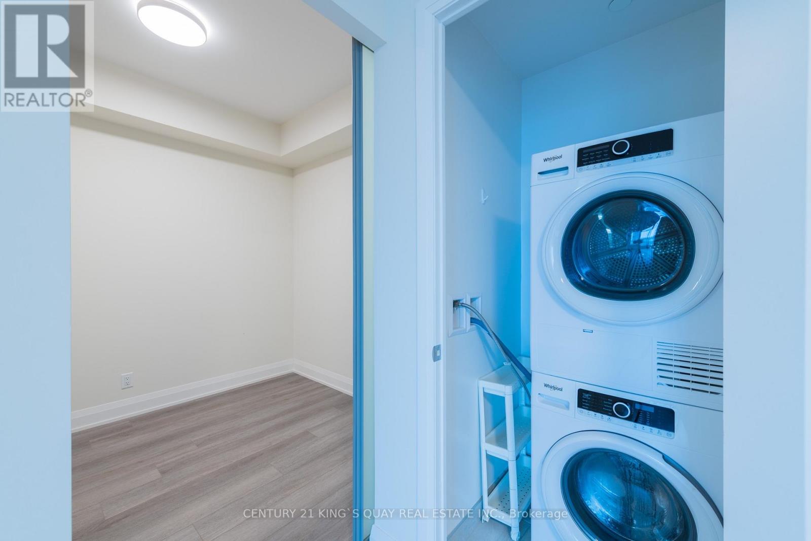 1702 - 18 Water Walk Drive, Markham, Ontario  L3R 6L5 - Photo 25 - N13785488