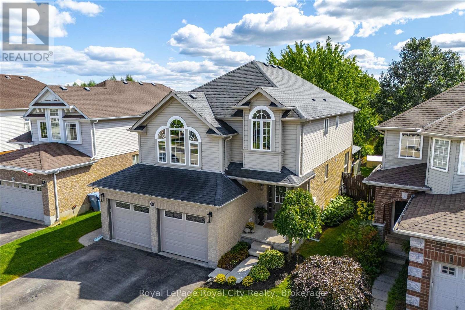 81 Teal Drive, Guelph, Ontario N1C 1H2 - Photo 3 - X13785564