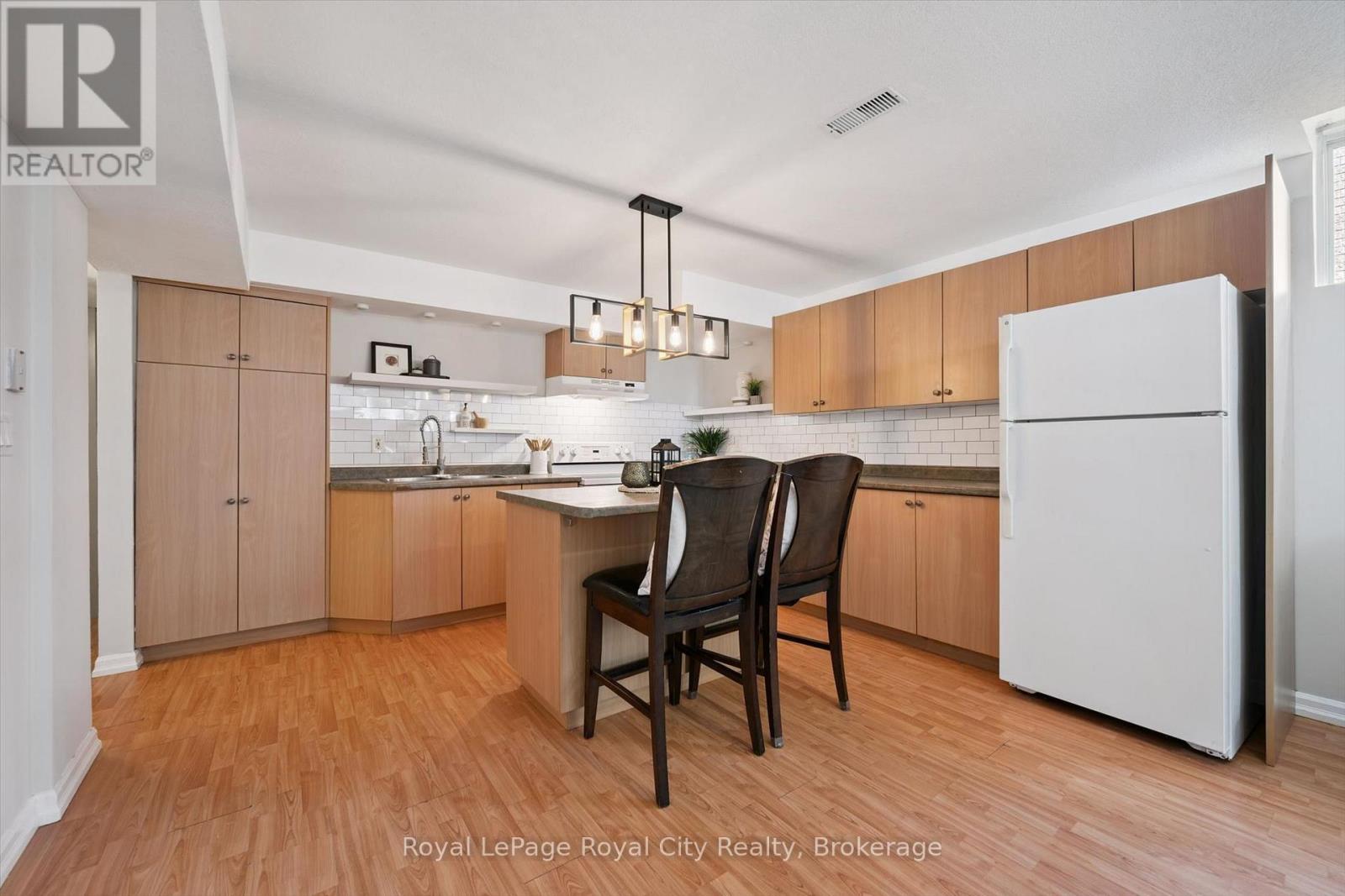 81 Teal Drive, Guelph, Ontario N1C 1H2 - Photo 32 - X13785564