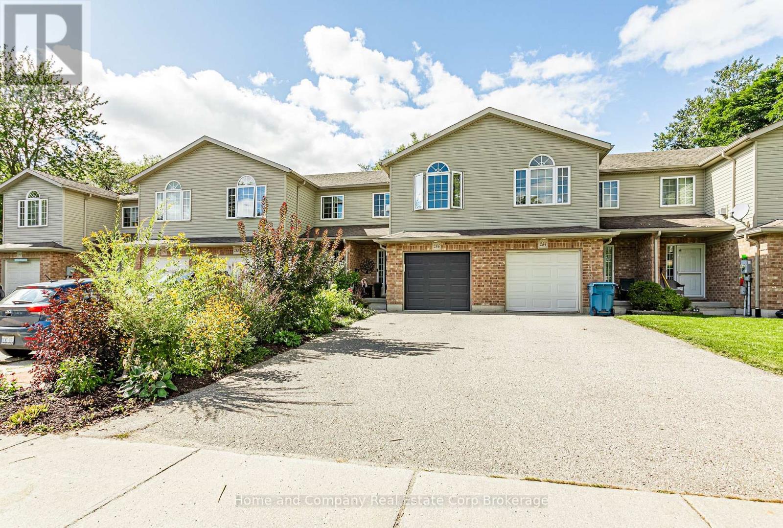 286 Railway Avenue, Stratford, Ontario  N5A 2J4 - Photo 2 - X13785578