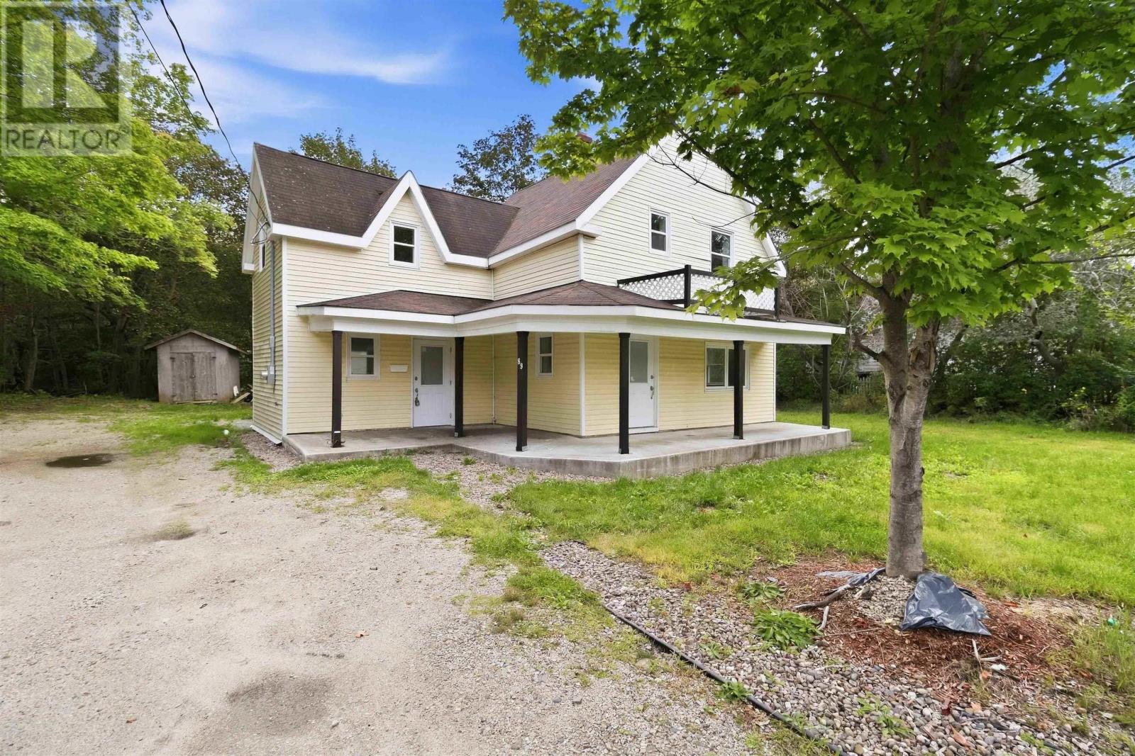 89 St. Phillips Street, Bridgewater, Nova Scotia  B4V 1W4 - Photo 2 - 202618842