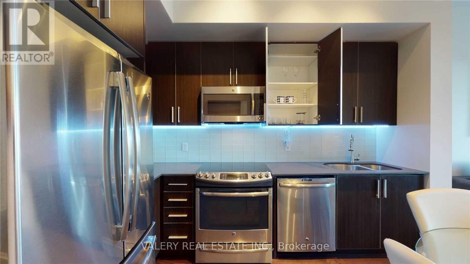 713 - 2220 Lake Shore Boulevard W, Toronto, Ontario  M8V 0C1 - Photo 8 - W13785438