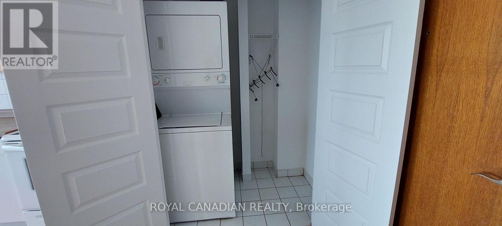 1411 - 215 Queen Street E, Brampton, Ontario  L6W 0A9 - Photo 23 - W13785524