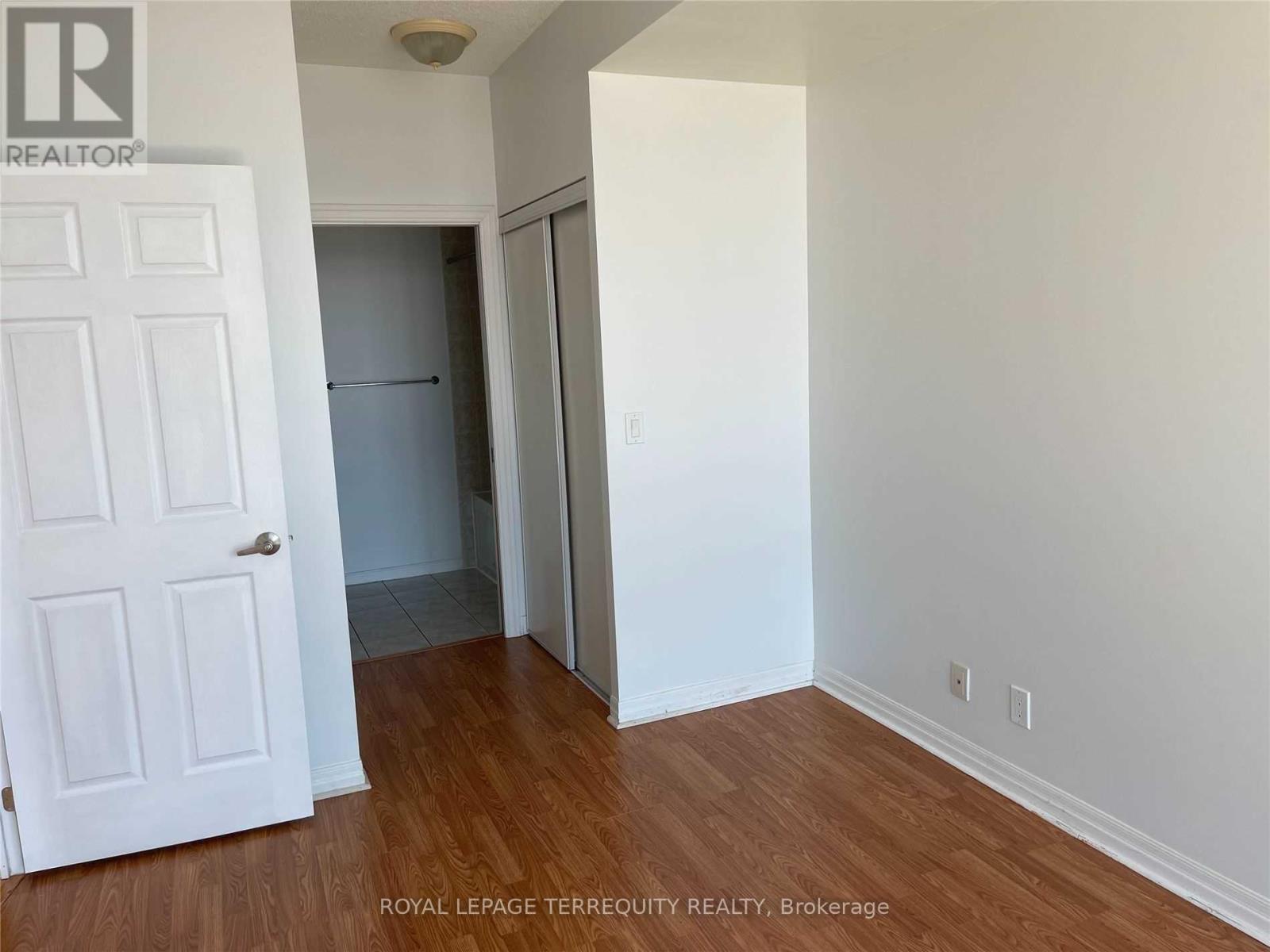 2610 - 220 Burnhamthorpe Road W, Mississauga, Ontario  L5B 4N4 - Photo 21 - W13785540
