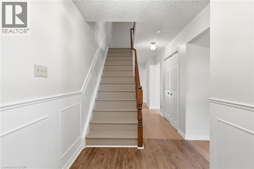 471 Knightsbridge Crescent, Ancaster, Ontario  L9G 3S4 - Photo 7 - 40839593