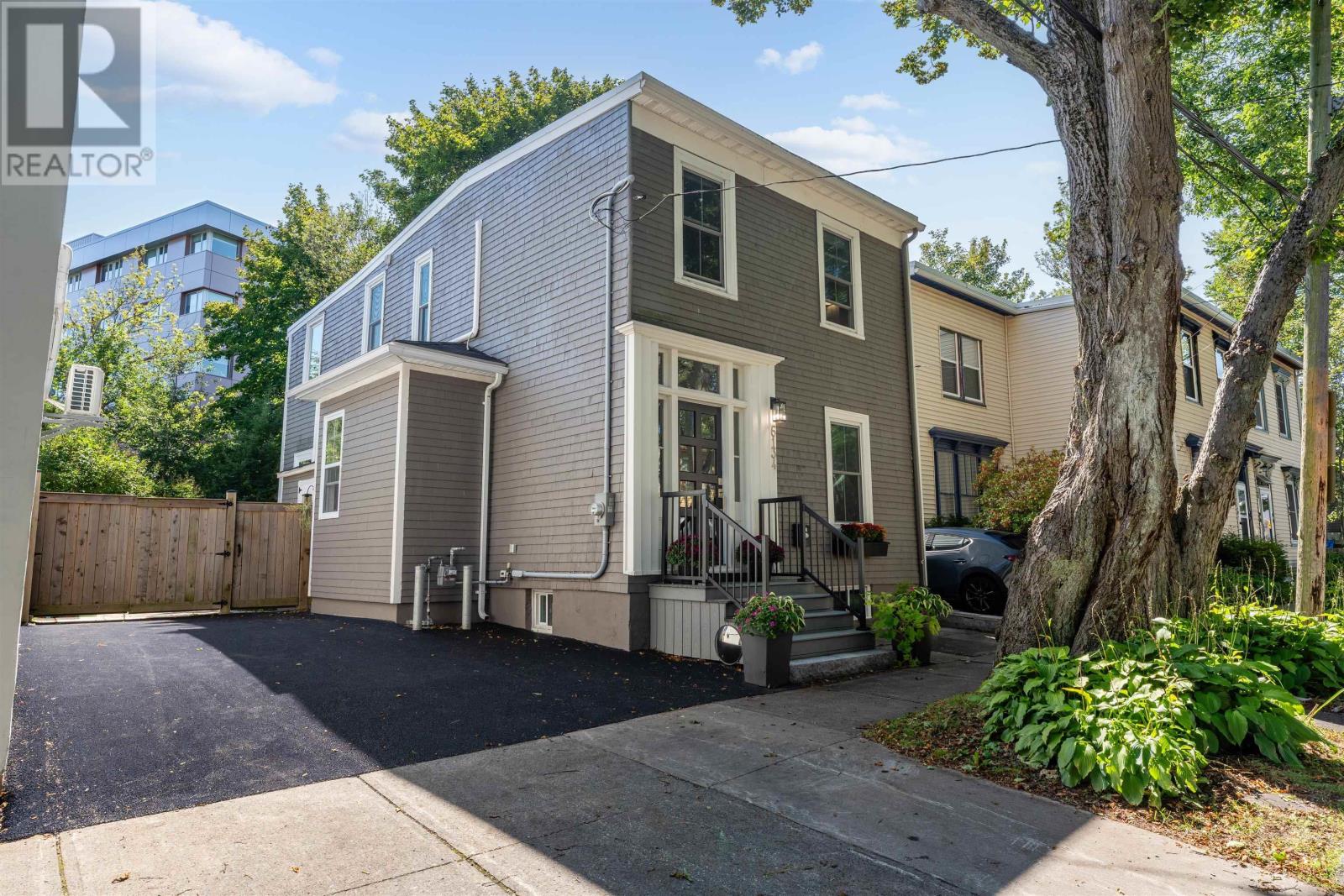 6134 Allan Street, Halifax, Nova Scotia  B3L 1G6 - Photo 1 - 202623339