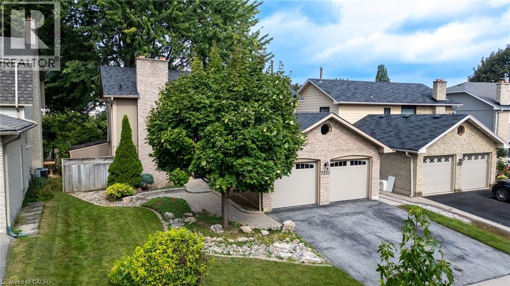 2161 DEVLIN Drive, Burlington, Ontario