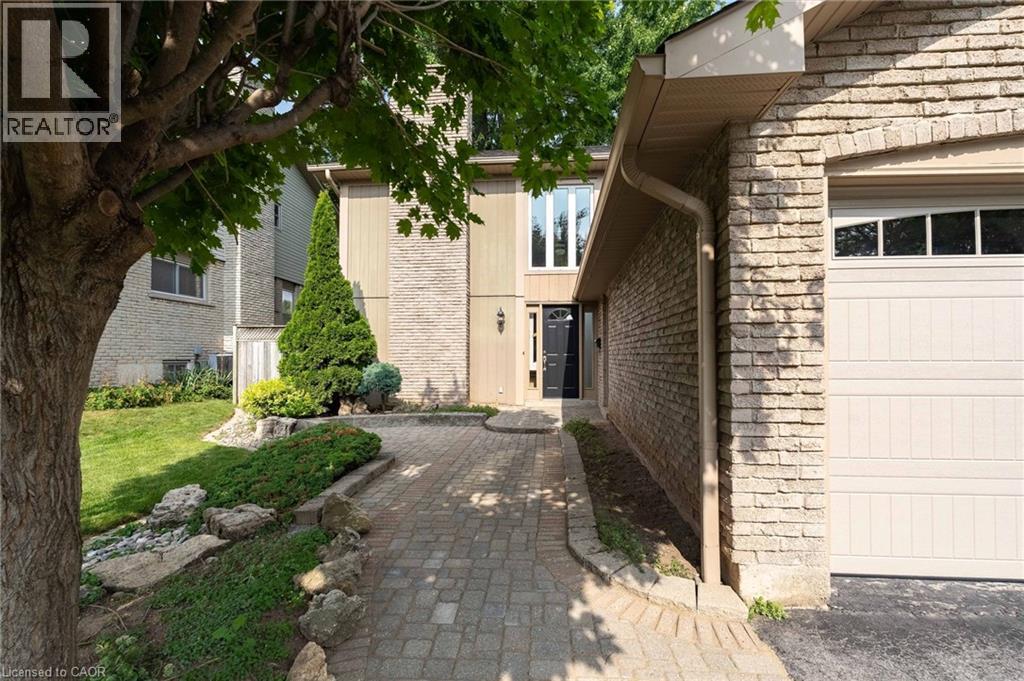 2161 Devlin Drive, Burlington, Ontario  L7P 3C6 - Photo 4 - 40863094