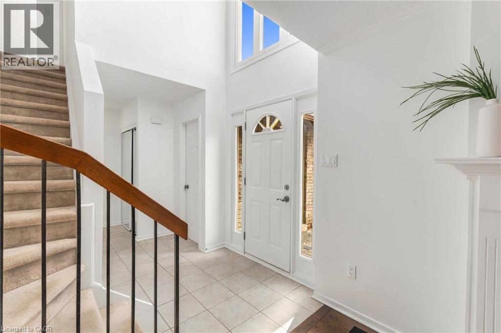 2161 Devlin Drive, Burlington, Ontario  L7P 3C6 - Photo 5 - 40863094