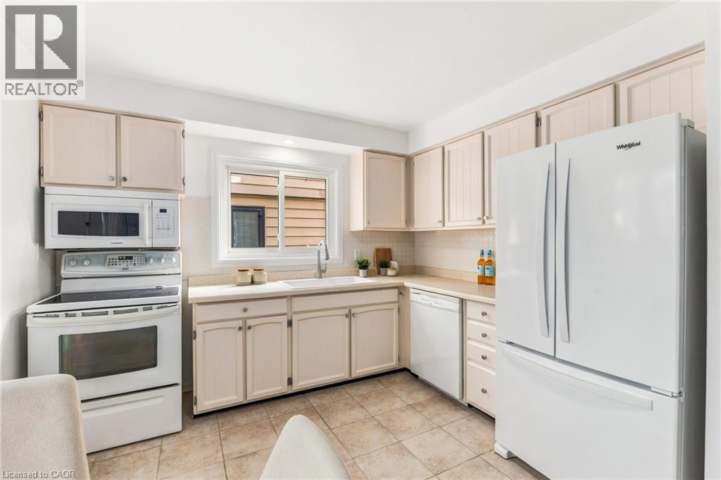 2161 Devlin Drive, Burlington, Ontario  L7P 3C6 - Photo 15 - 40863094