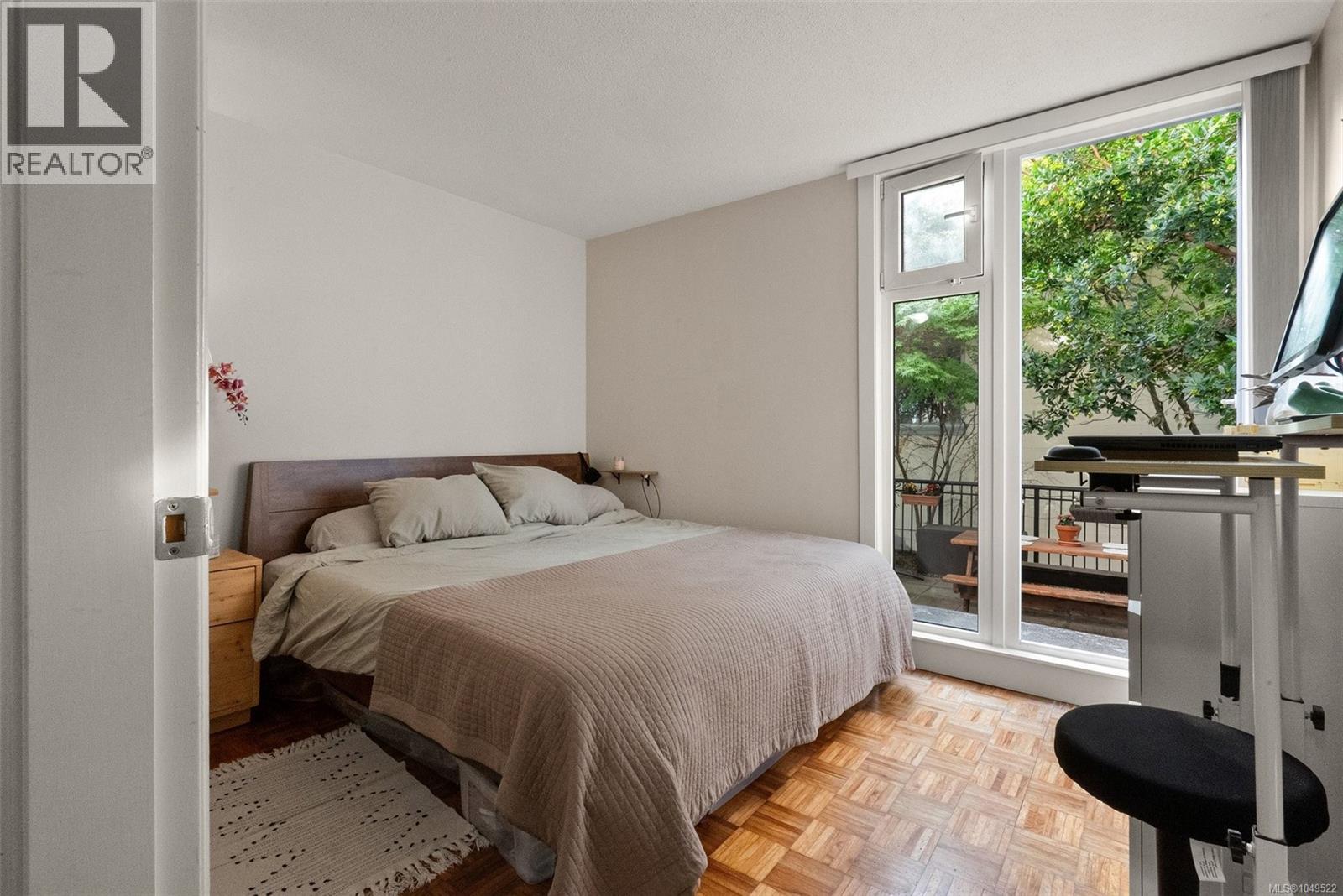 208 930 Yates St, Victoria, British Columbia  V8V 4Z3 - Photo 15 - 1049522