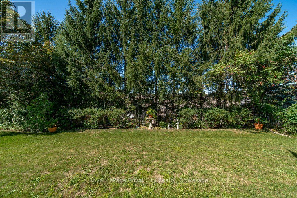 20 Dickinson Court, Centre Wellington, Ontario  N0B 1S0 - Photo 30 - X13784942
