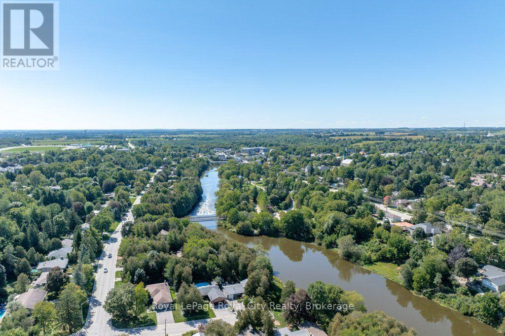20 Dickinson Court, Centre Wellington, Ontario  N0B 1S0 - Photo 40 - X13784942