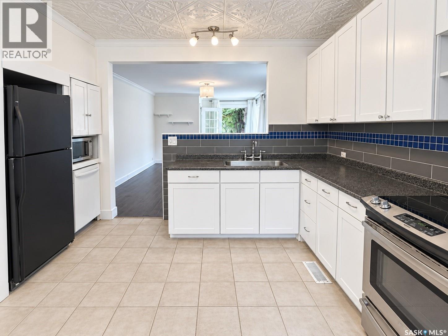 3054 Athol Street, Regina, Saskatchewan  S4S 1Y5 - Photo 5 - SK048464
