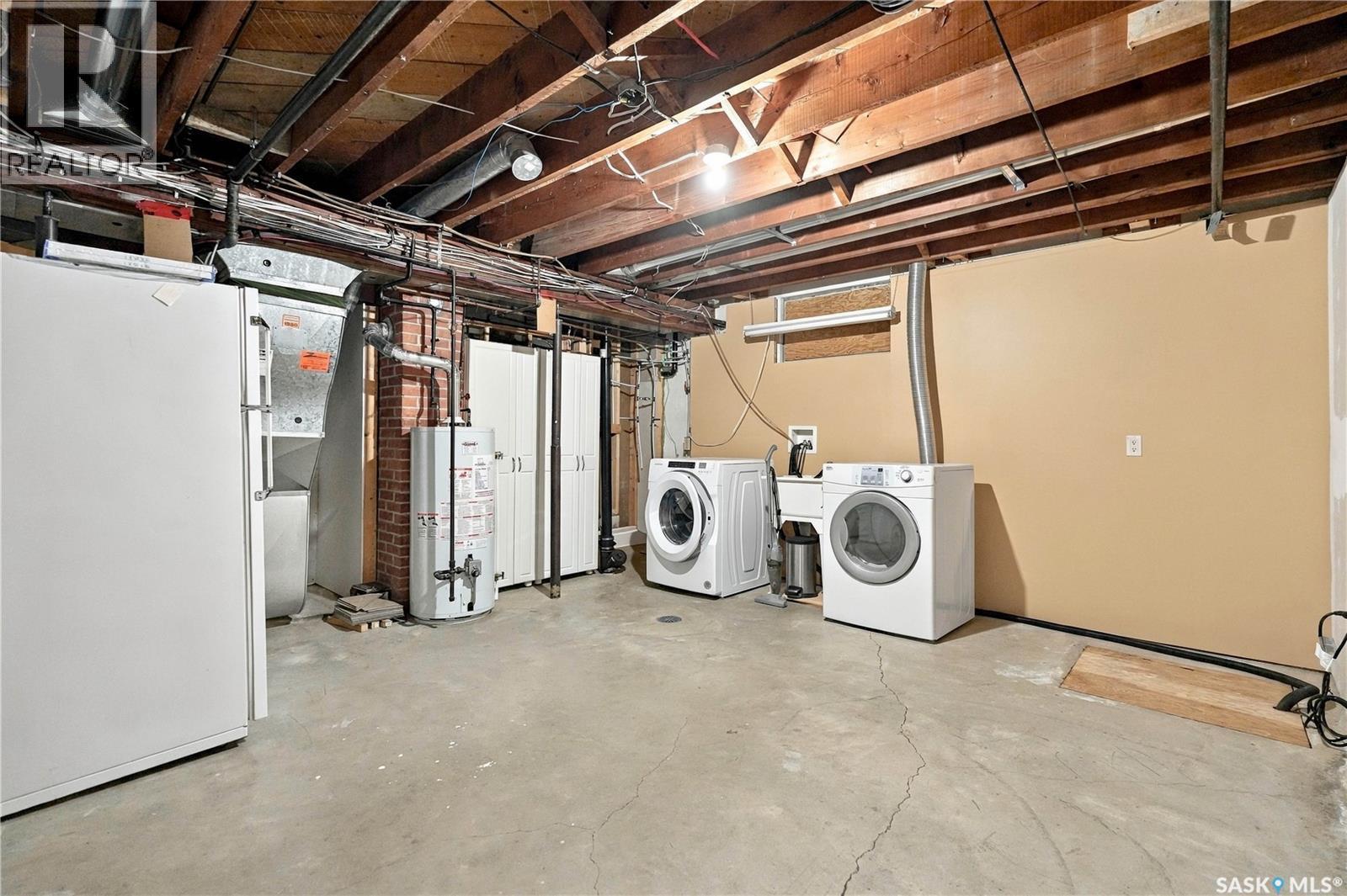 3231 Robinson Street, Regina, Saskatchewan  S4S 1V8 - Photo 36 - SK048404