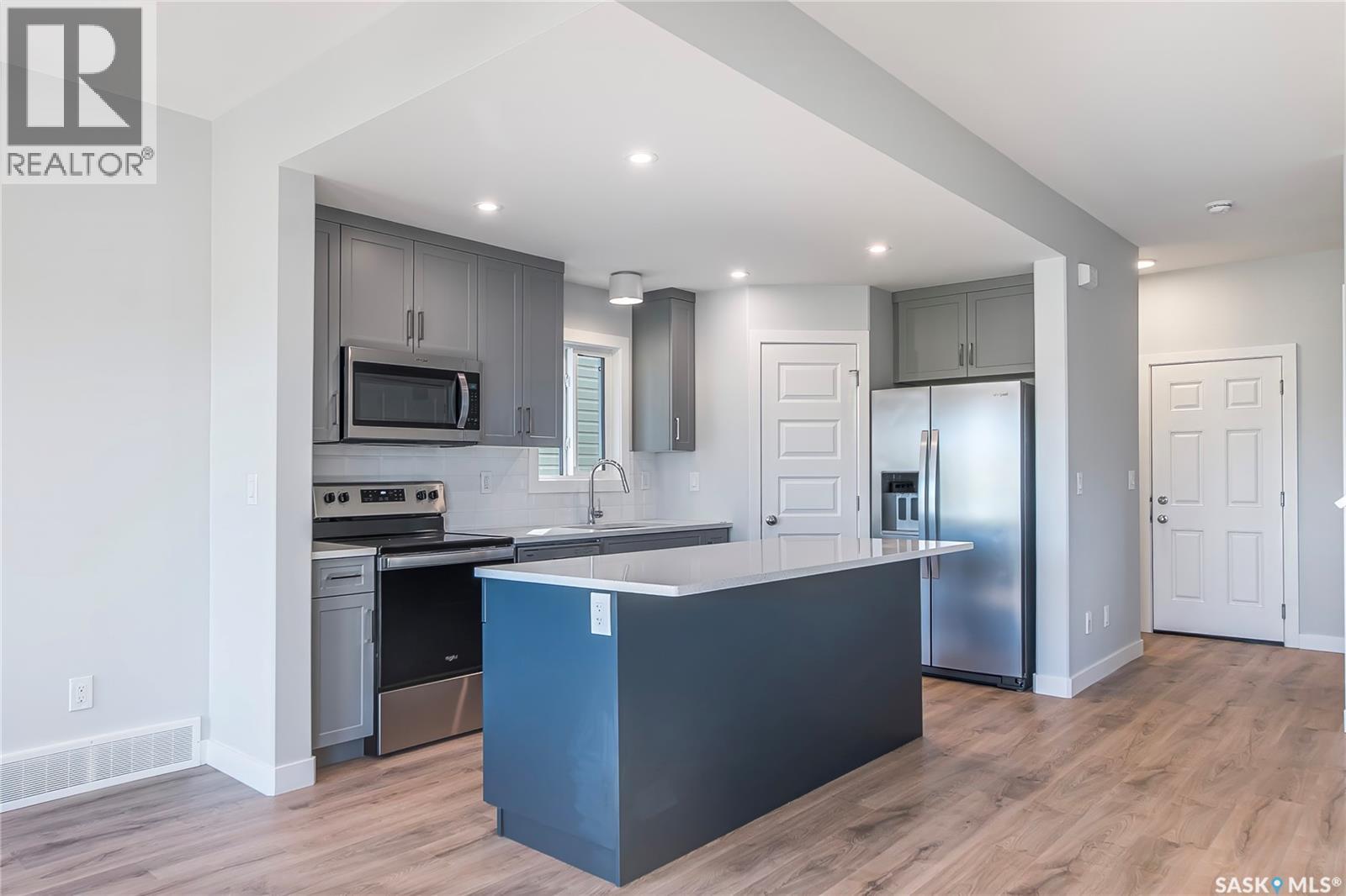 563 Traeger Manor, Saskatoon, Saskatchewan  S7V 1Z8 - Photo 7 - SK048157
