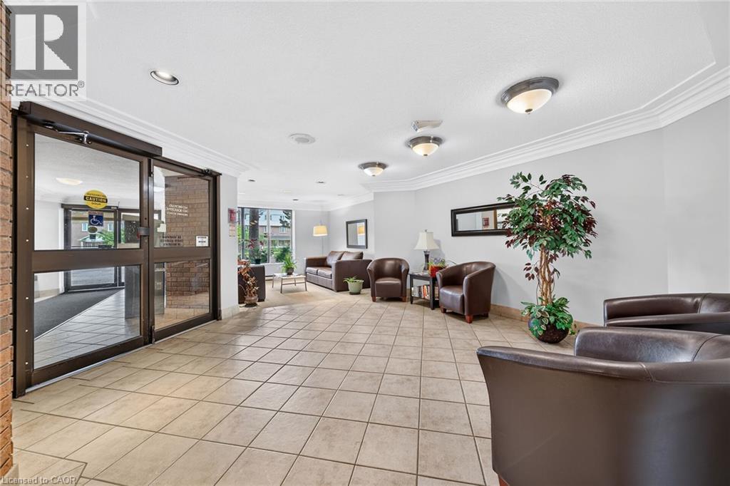 6720 Glen Erin Drive Unit# 404, Mississauga, Ontario  L5N 3K8 - Photo 12 - 40862457