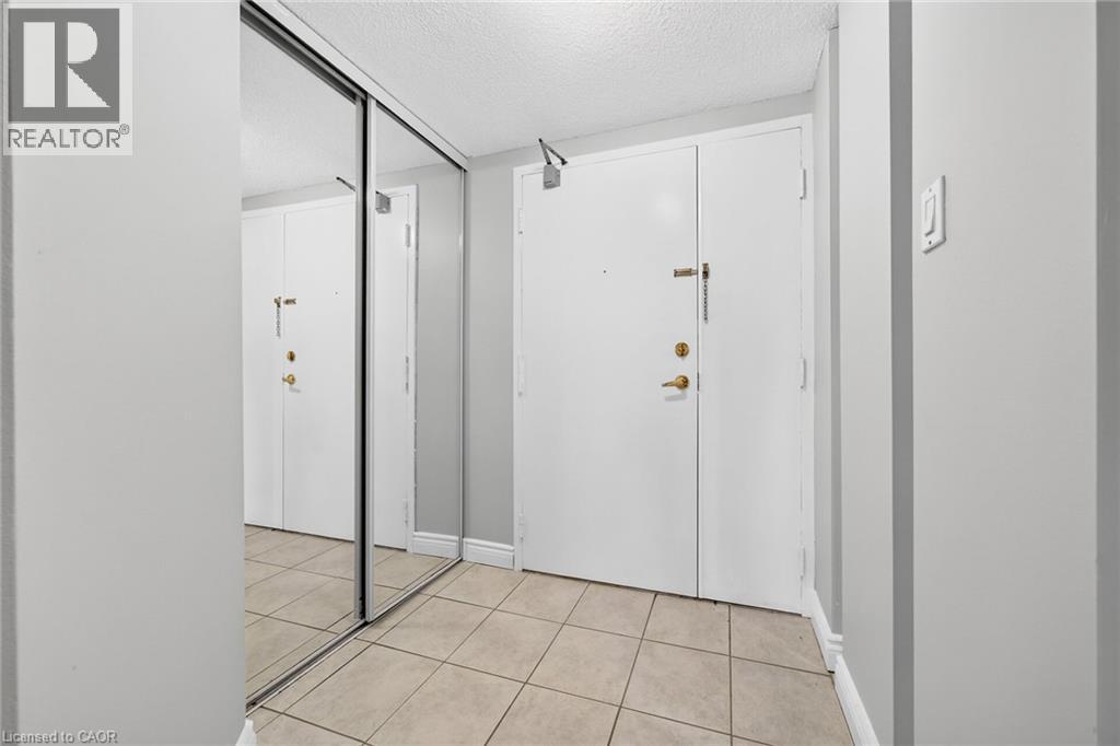 6720 Glen Erin Drive Unit# 404, Mississauga, Ontario  L5N 3K8 - Photo 16 - 40862457