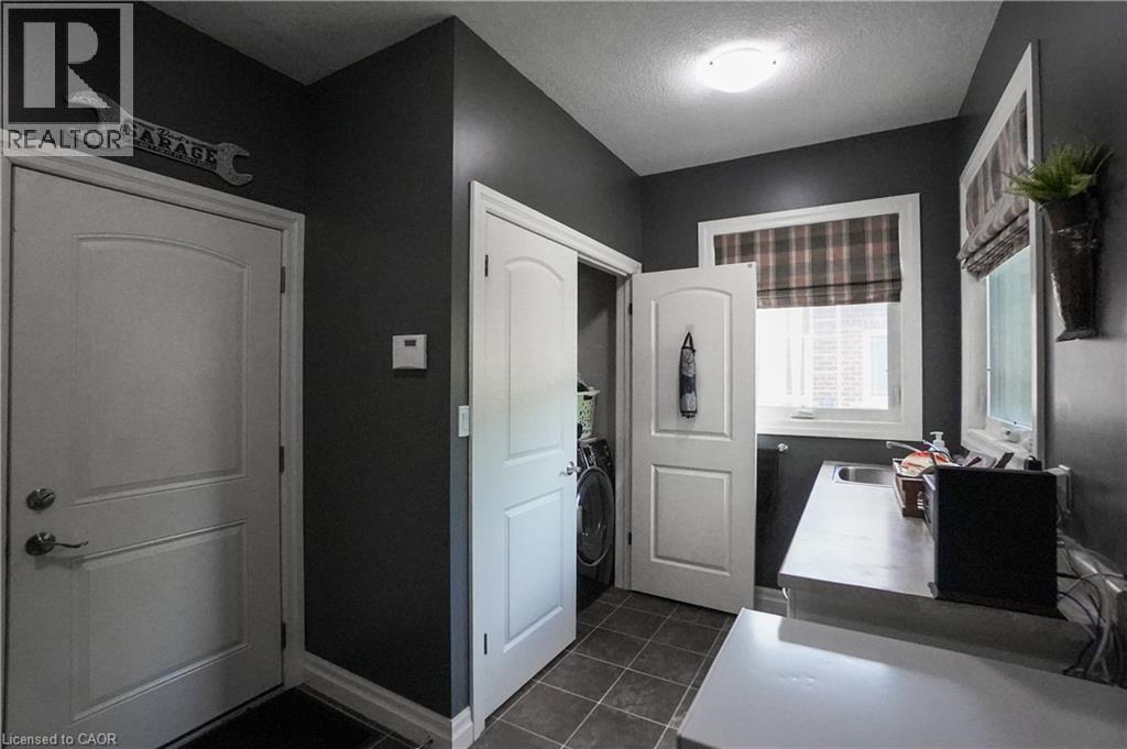 365 Poldon Drive, Norwich, Ontario  N0J 1P0 - Photo 11 - 40863199