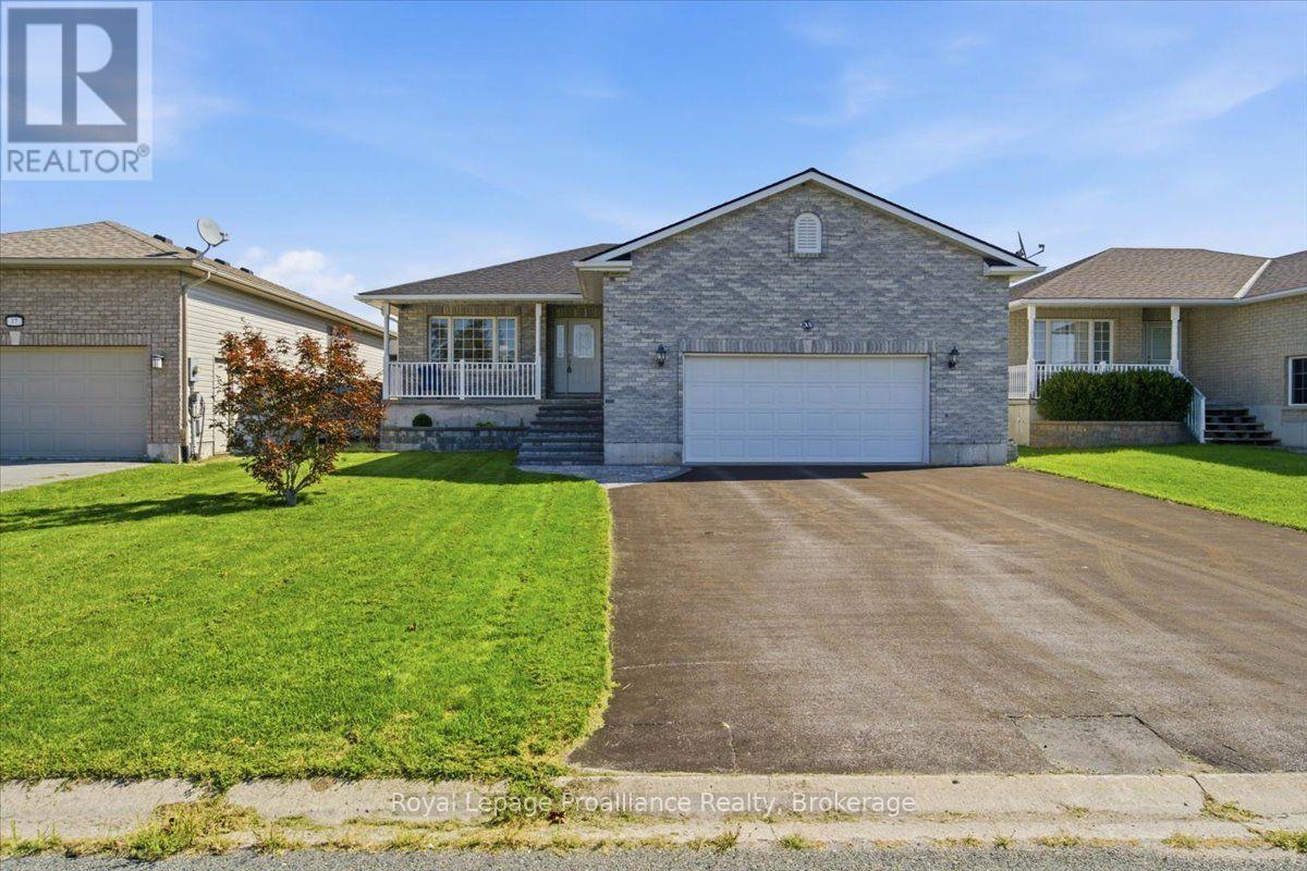 35 Forest Valley Drive, Quinte West, Ontario  K0K 2C0 - Photo 2 - X13784124