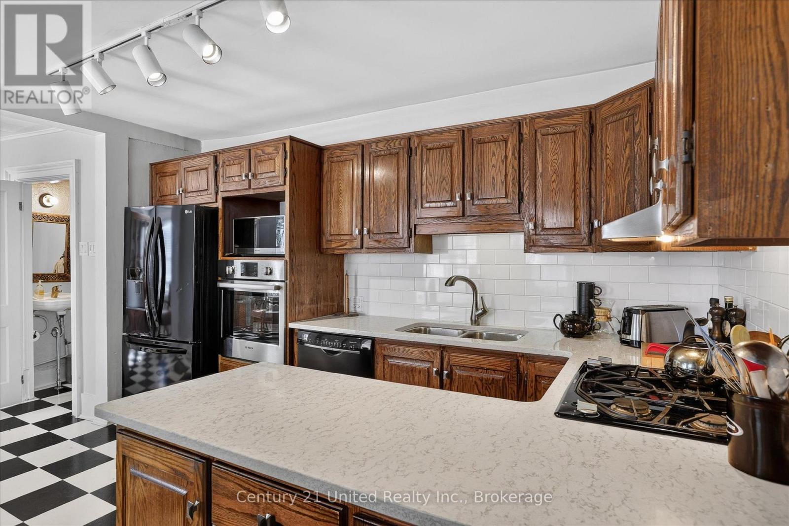 141 Walton Street, Port Hope, Ontario  L1A 1N4 - Photo 10 - X13785790