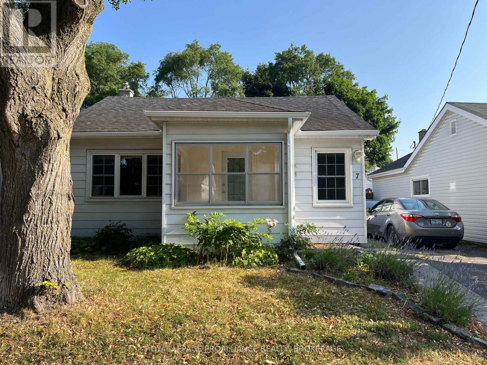 7 Third Avenue, Kingston, Ontario  K7K 2J4 - Photo 2 - X13785878